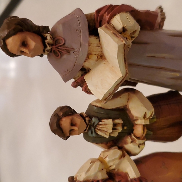 Carolers by the 🔥 - Picture 3 of 5